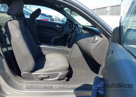 2008 Ford Mustang V6 Deluxe/V6 Premium from USA, damaged, VIN 1ZVHT80NX85177803